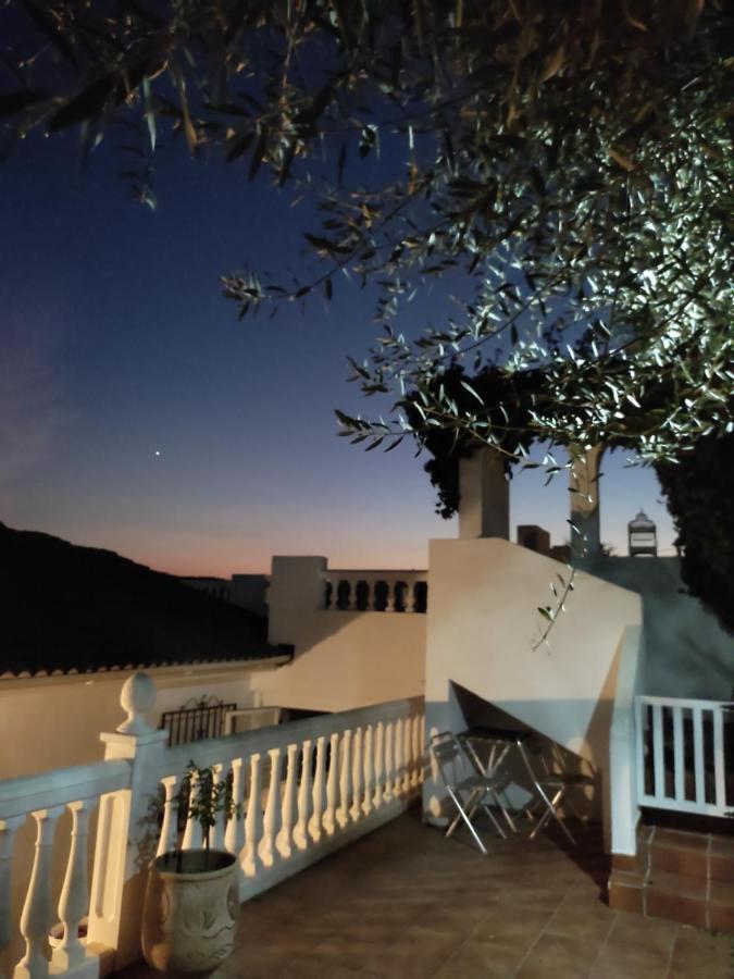 One Life Malaga Retreat Hotel Periana Ngoại thất bức ảnh