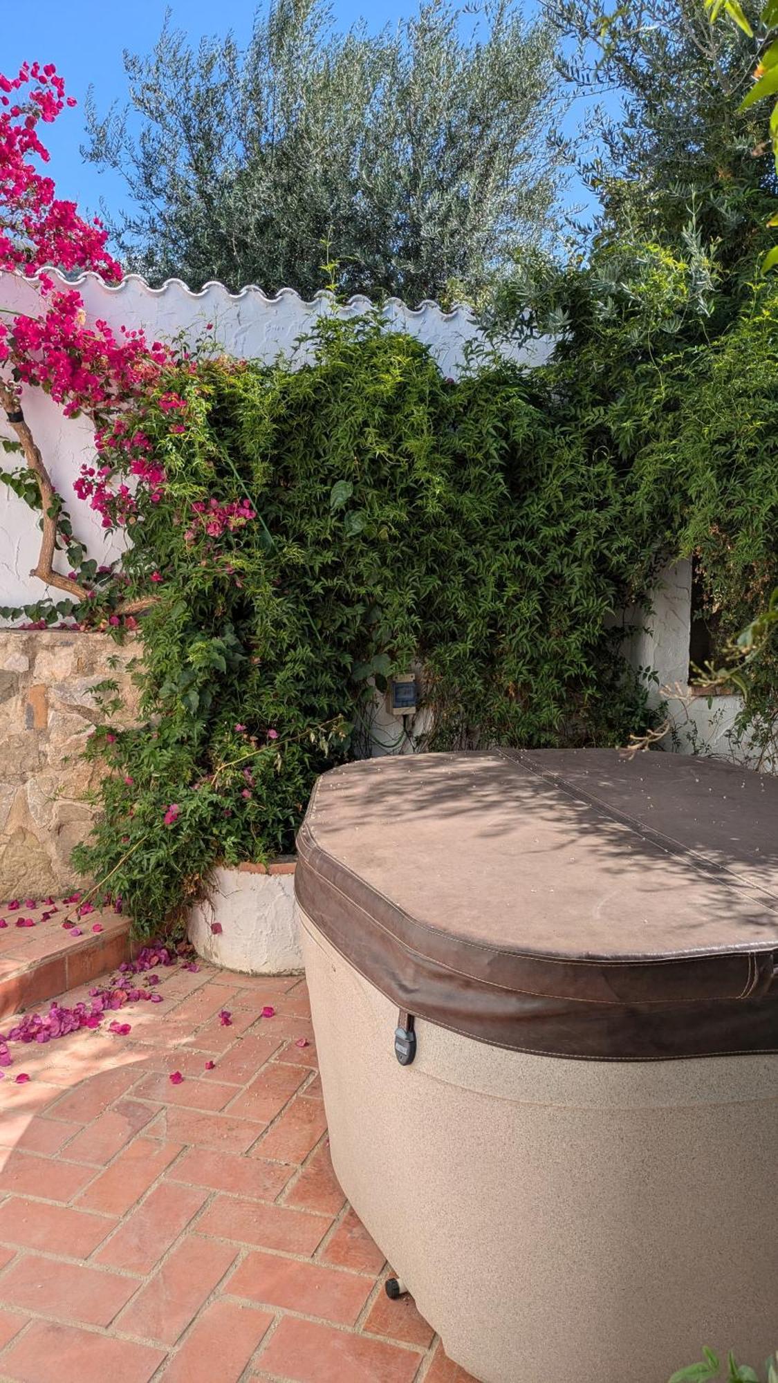 One Life Malaga Retreat Hotel Periana Ngoại thất bức ảnh